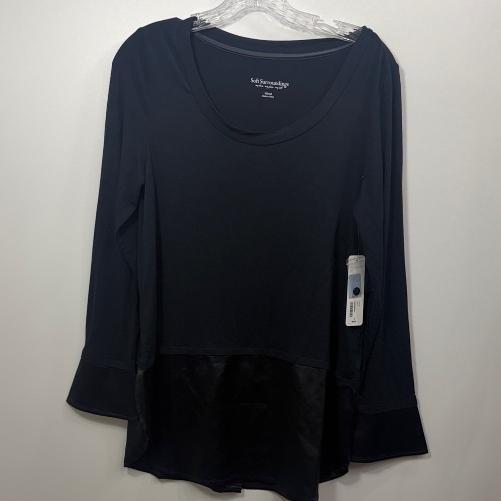 Soft Surroundings Tita top black size XS. NWT.